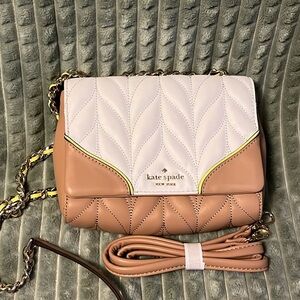 Kate Spade mini emelyn tan and white